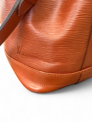 Louis Vuitton Congac Brown Epi Leather Noe GM Vintage 90s Champagne Bag