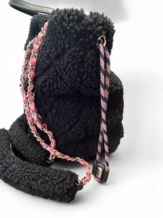 Chanel Coco Neige Shearling and Leather Trim 2way Bucket Bag FW2019 Runway