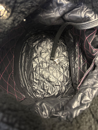 Chanel Coco Neige Shearling and Leather Trim 2way Bucket Bag FW2019 Runway