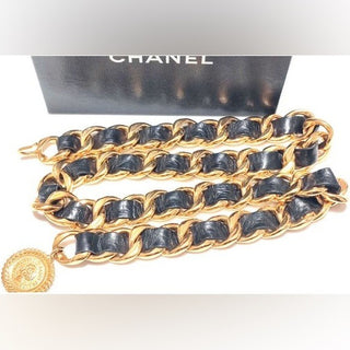 Chanel Jumbo Chain Belt Runway Medallion Necklace w Box Vintage 24K Gold Plated